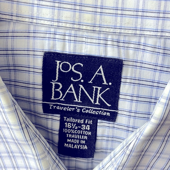 Light blue with white flannel. Brand new but with no tag , perfect condition. - Picture 2 of 8